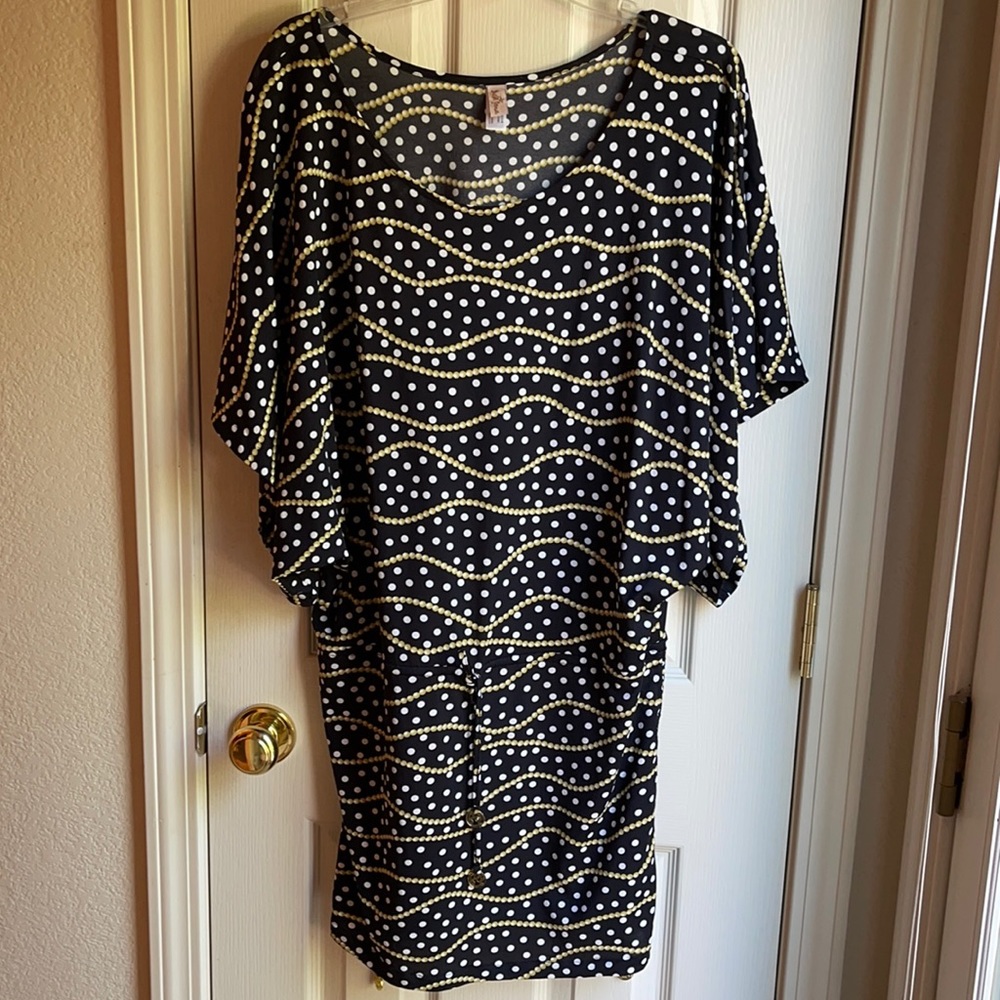 NWOT LULI FAMA CABANA COVER UP SZ M